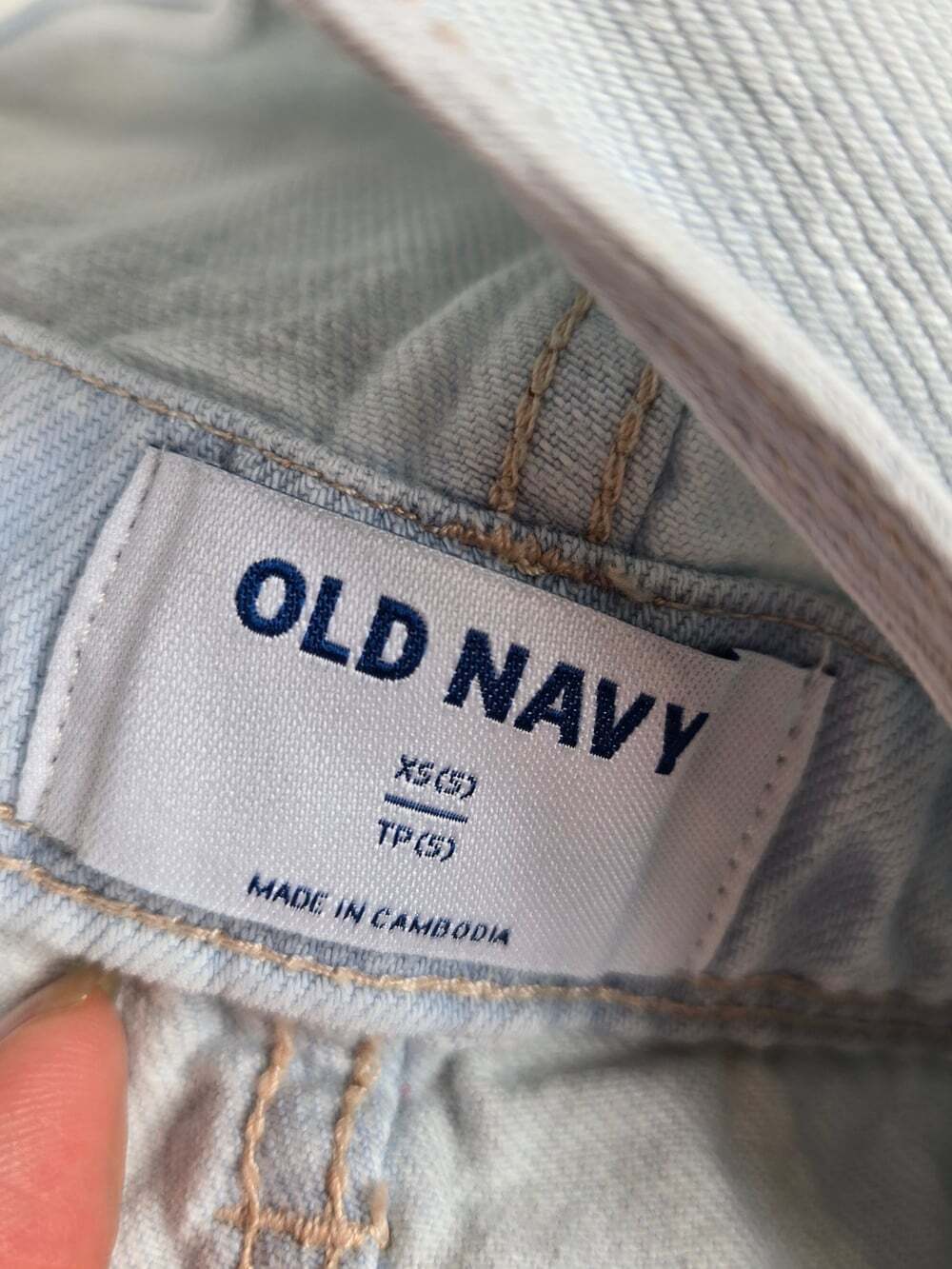 Old Navy Girls Light Wash Denim Shortalls Overalls XS 5 Distressed Summer - Picture 8 of 9
